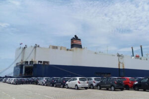 foto - pengiriman kendaraan antar pulau - 3 foto - pengiriman kendaraan antar pulau - 3